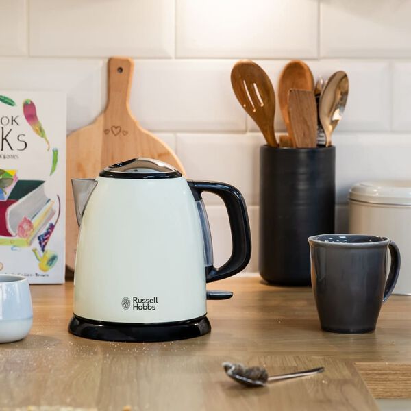 Russell Hobbs Mini bouilloire Colours Plus+ Cr&egrave;me