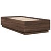 vidaXL Cadre de lit avec LED sans matelas ch&ecirc;ne marron 90x190 cm