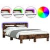 vidaXL Cadre de lit avec LED sans matelas ch&ecirc;ne fum&eacute; 135x190 cm