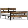vidaXL Cadre de lit en m&eacute;tal sans matelas ch&ecirc;ne fum&eacute; 140x190 cm
